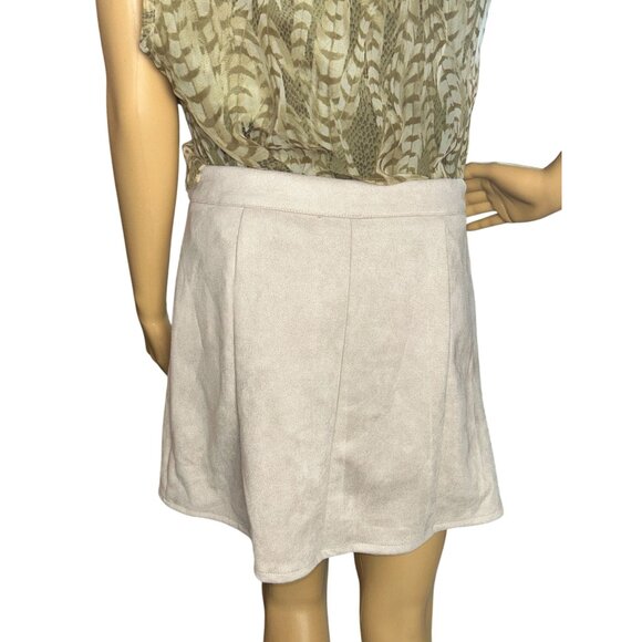 Cupshe Womens Faux Suede Button Front Skirt NWT Medium Old Money Villagecore - Picture 3 of 7